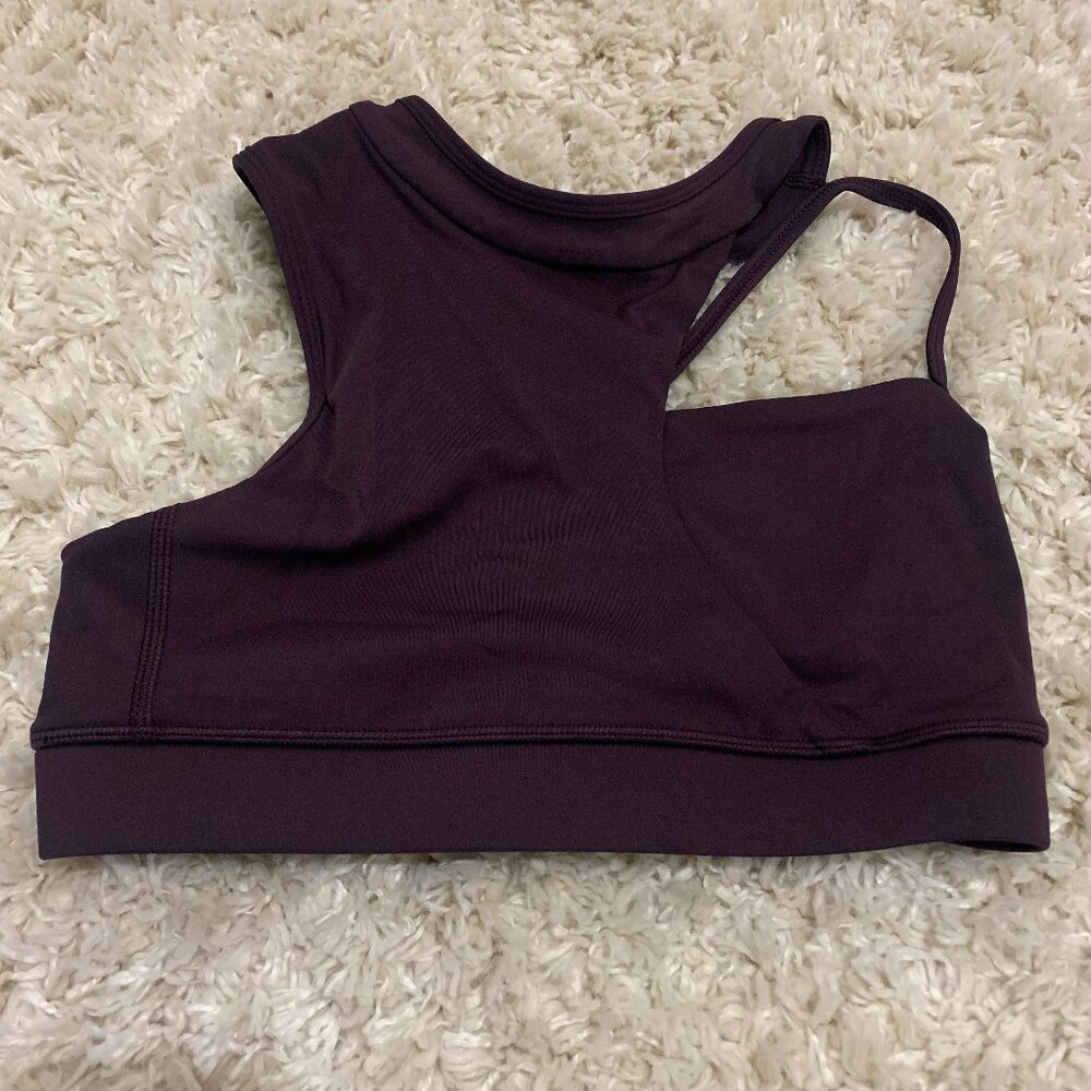 Hybrid wireless sports bra size S with unique straps